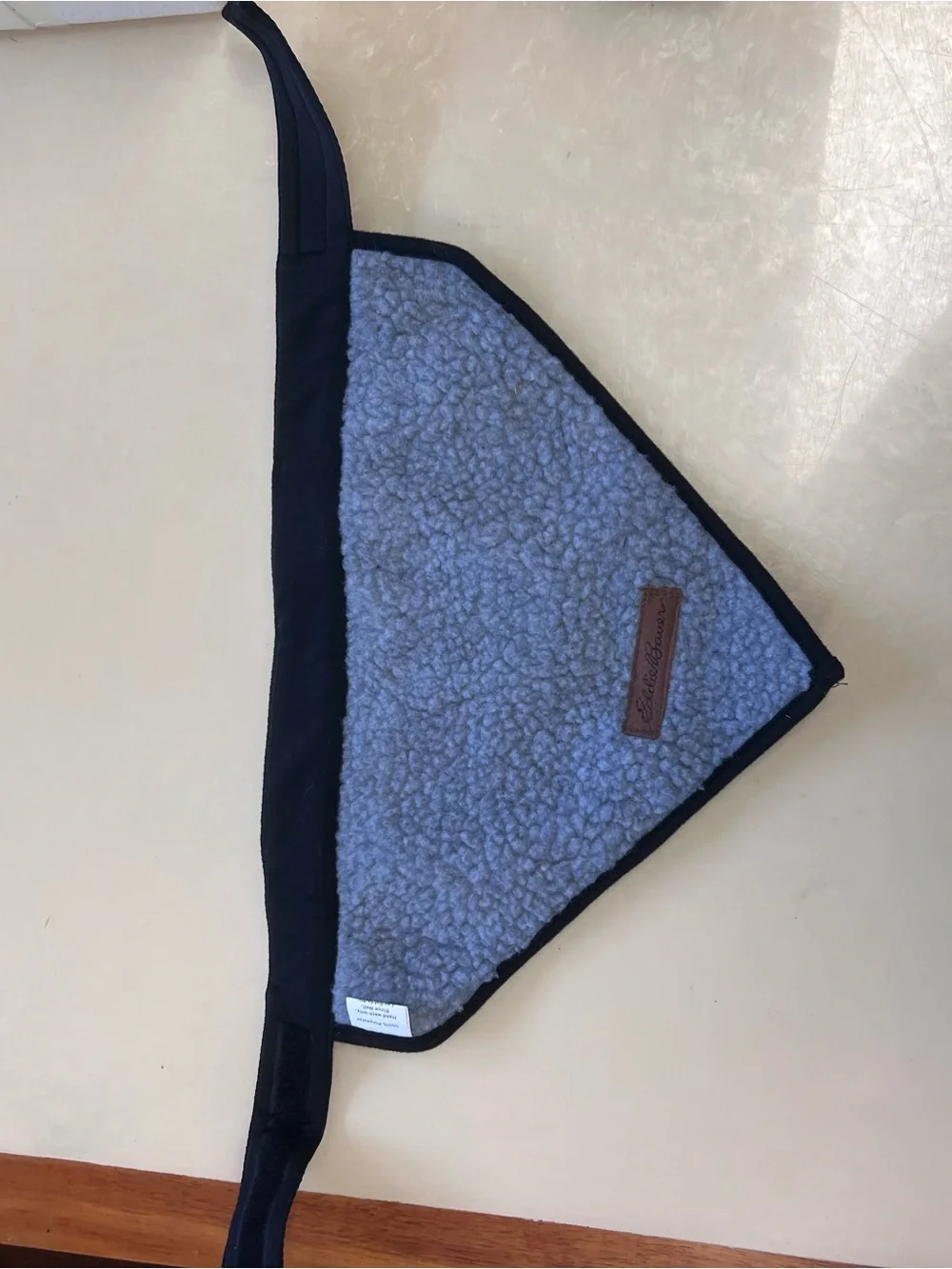 Eddie Bauer Navy Plaid and Sherpa Reversible Dog Bandana Size Large Velcro